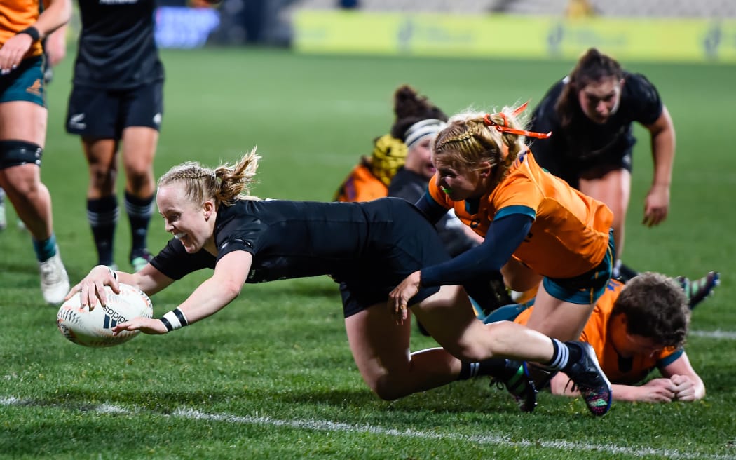 Kendra Cocksedge of the Black Ferns scores a try in the Laurie O'Reilly Cup rugby match against Australia, Orangetheory Stadium, Christchurch, New Zealand, 20 August 2022.