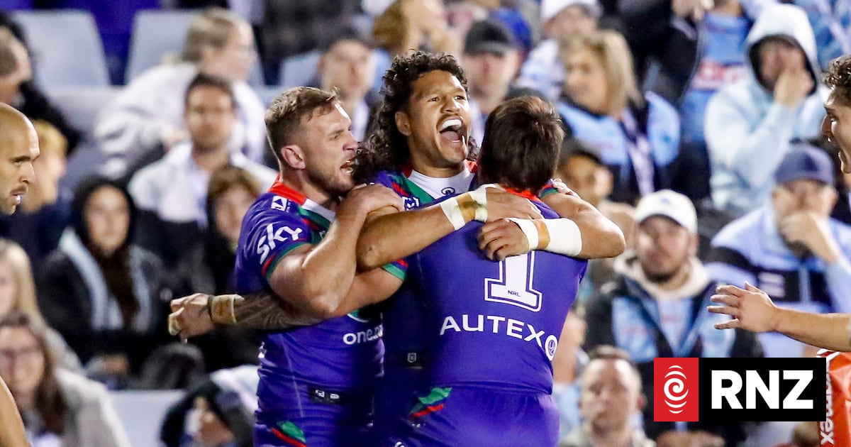NRL live updates: Understrength Warriors overrun Sharks with second ...