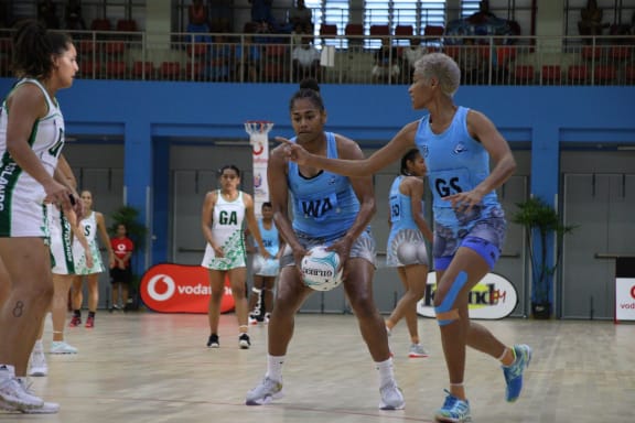 Fiji on the attack against the Cook Islands