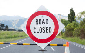 Road closed sign at the top of SH70 heading out of Kaikoura