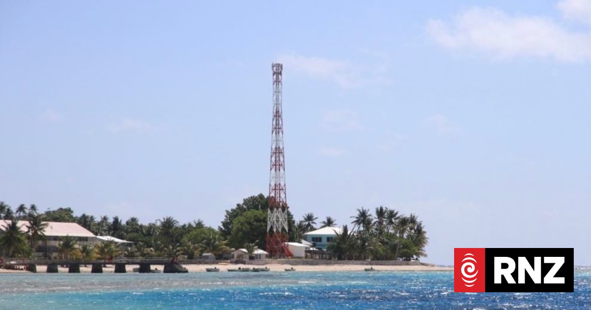 Remote Tokelauan atoll becomes temporary global comms hub