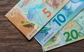 New Zealand dollars have different nominaly