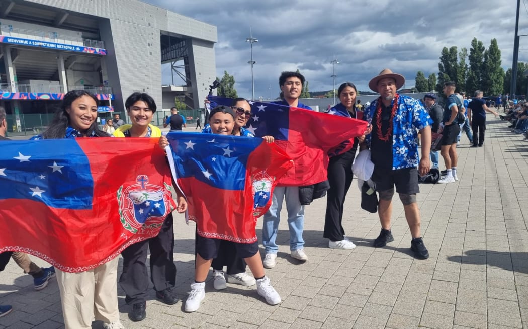Fans of Manu Samoa at the Stade Geoffroy-Guichard in Saint-Étienne for the match against Argentina's Pumas for the Rugby World Cup pool match on 22 September, 2023.