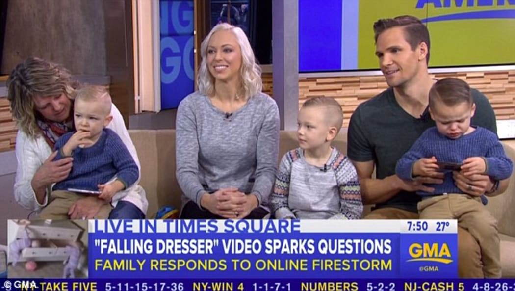 The Shoff family in another awkward interview about their viral video.