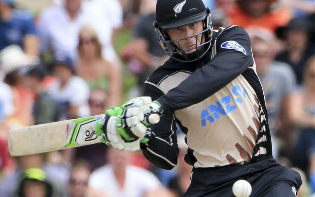 Martin Guptill clubbed 58 off 42 deliveries.