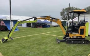 A patent application is pending for Bryan Cleland's unique extender which can be fitted to an existing machine.