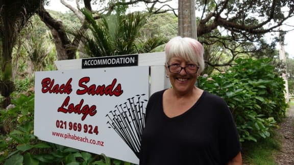 Piha resident Bobbie Carroll believes landowners with faulty septic tanks should be penalised.
