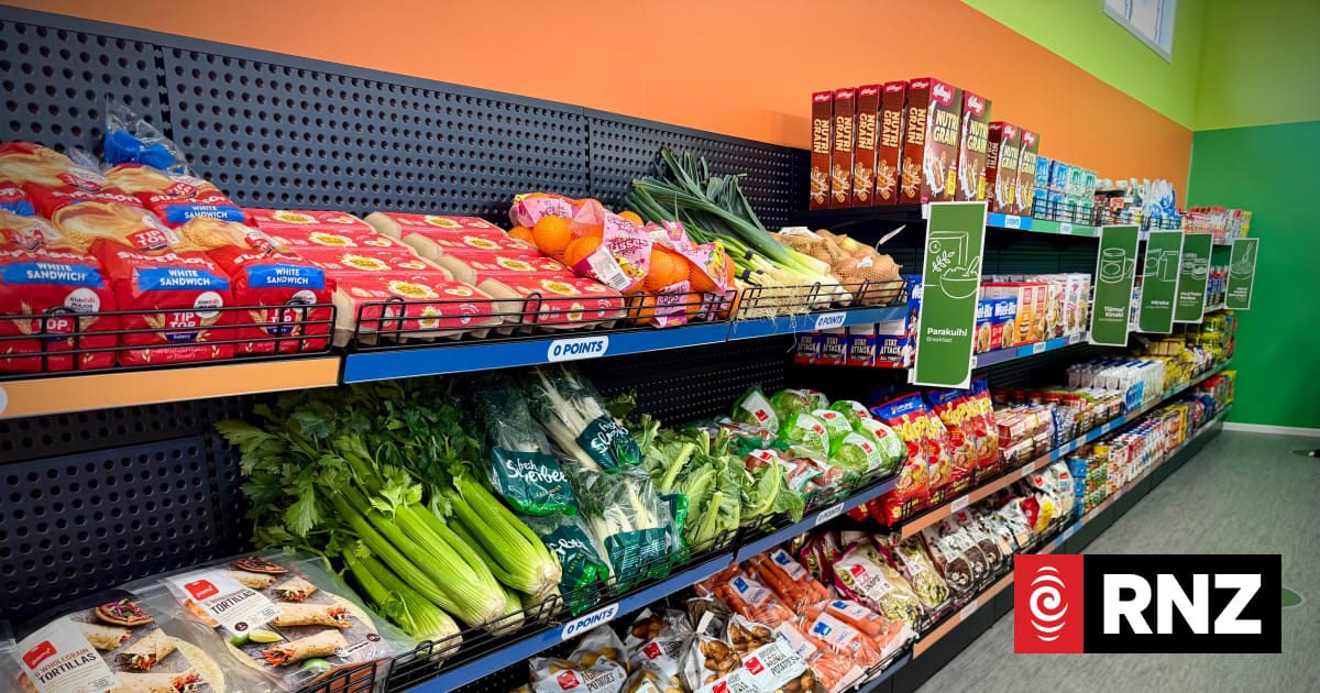 Hamilton's first social supermarket officially opens