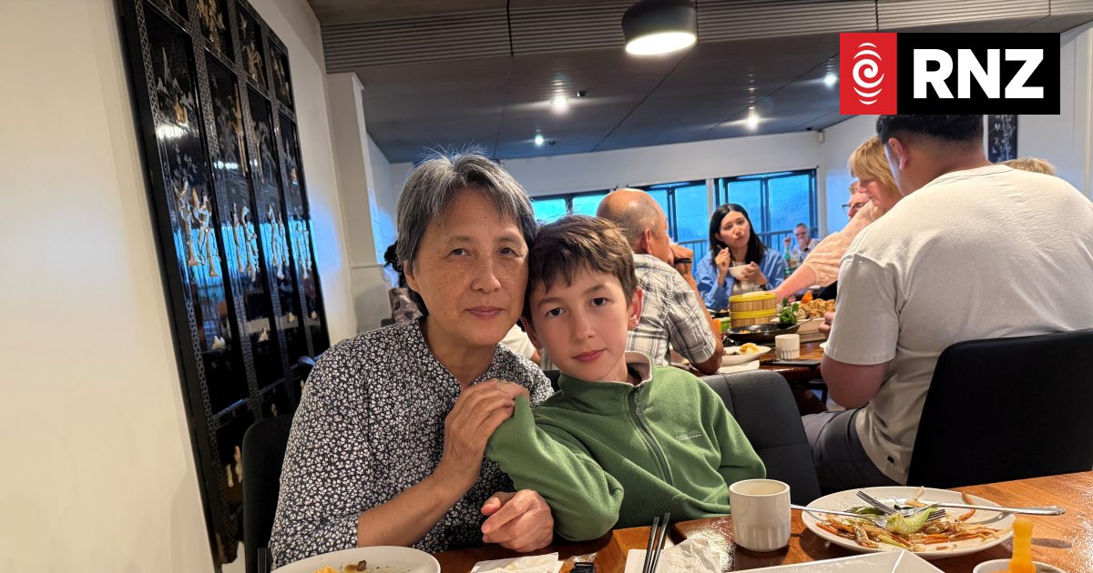 华人祖孙二人在山体滑坡中遇难，家人发声缅怀