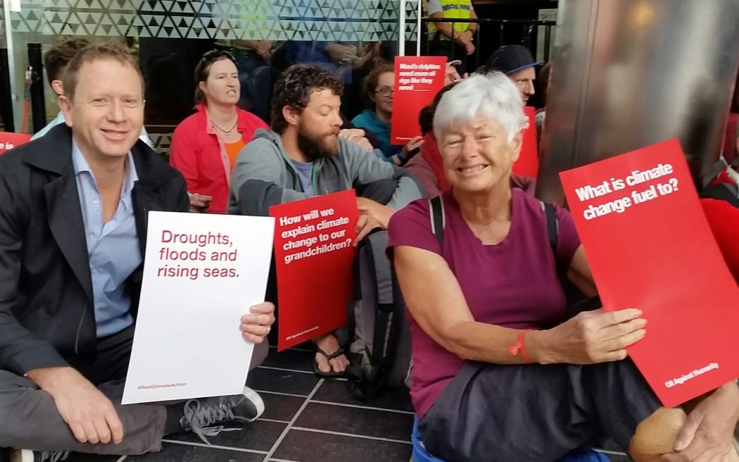 Russel Norman and Jeanette Fitzsimons at the petroleum conference protest in Auckland.