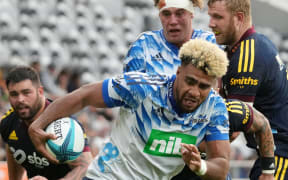 Hoskins Sotutu during the Blues v Highlanders Super Rugby Pacific in Dunedin 26th March 2022