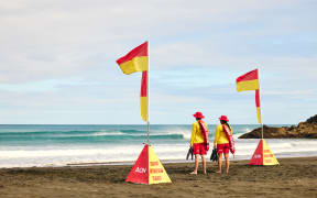 Surf Life Saving is urging New Zealanders to swing between the flags at lifeguarded beaches over summer.