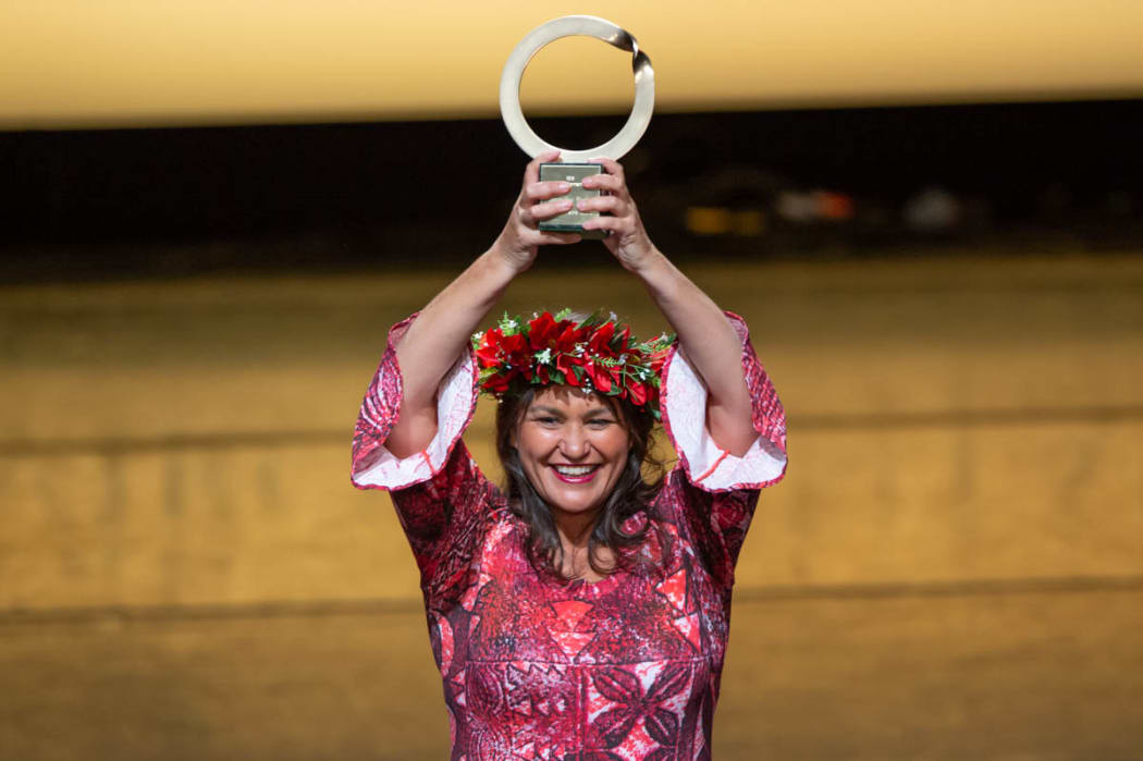 Jacqui Evans recievs the 2019 Goldman Environmental Prize