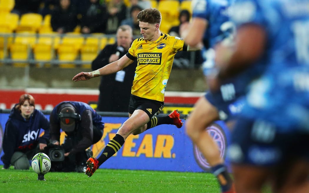 Hurricanes Jordie Barrett kicks the winning conversion during the Hurricanes v Blues Super Rugby Aotearoa match at Sky Stadium on Saturday the 18th of July 2020. Copyright Photo by Grant Down / photosport.nz