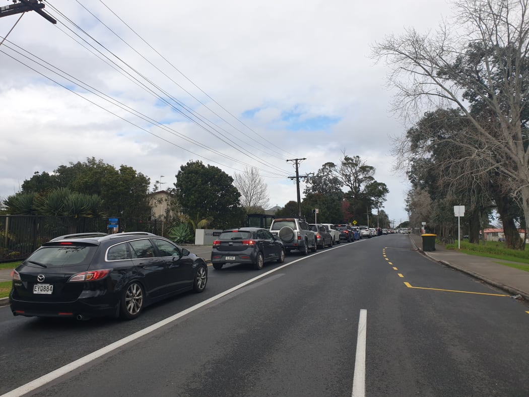 In Northcote, cars were bumper to bumper as congestion built around College Rd, where there is a Covid-19 testing site.