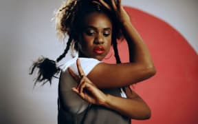 British singer Nao's new song 'Girlfriend' has a seductive quality.