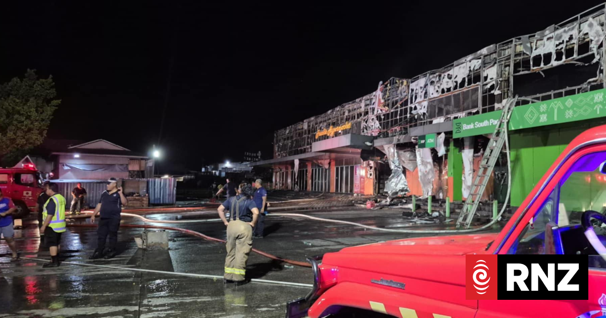 Frankie Company says Apia hypermarket destroyed by fire