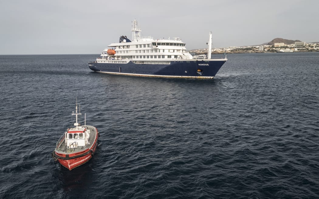 Countries track passengers of hantavirus-hit cruise ship | RNZ News
