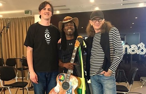 Brushy One String with engineer Will Saunders and host Trevor Reekie