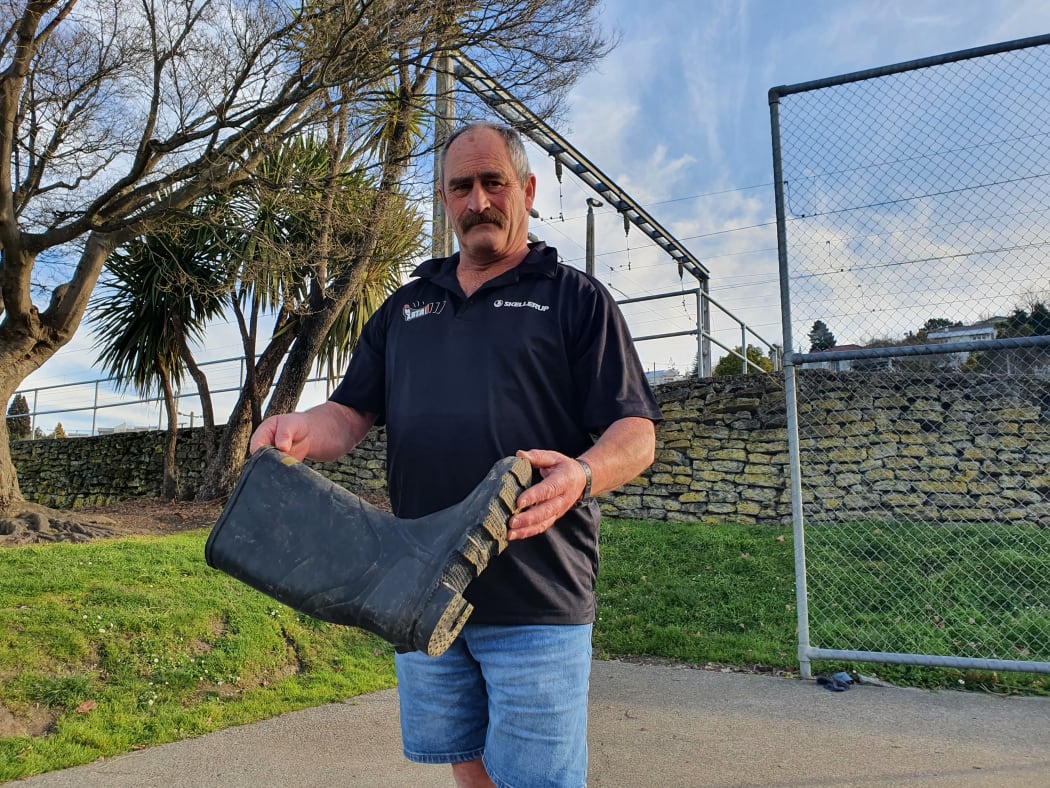 Curly Troon at Gumboot Lane in Taihape