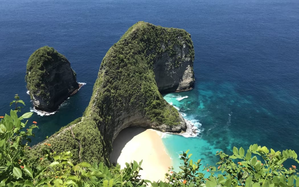 Kelingking Beach in 2019, prior to construction of the controversial glass lift.