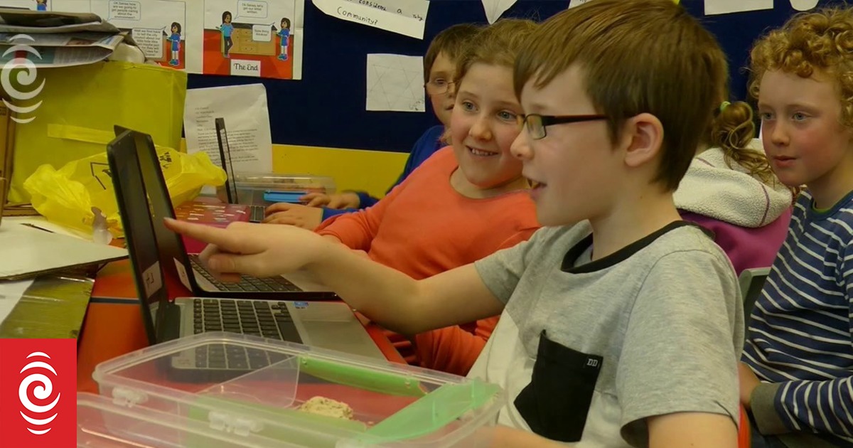 Five-year-olds to learn computer programming basics | RNZ