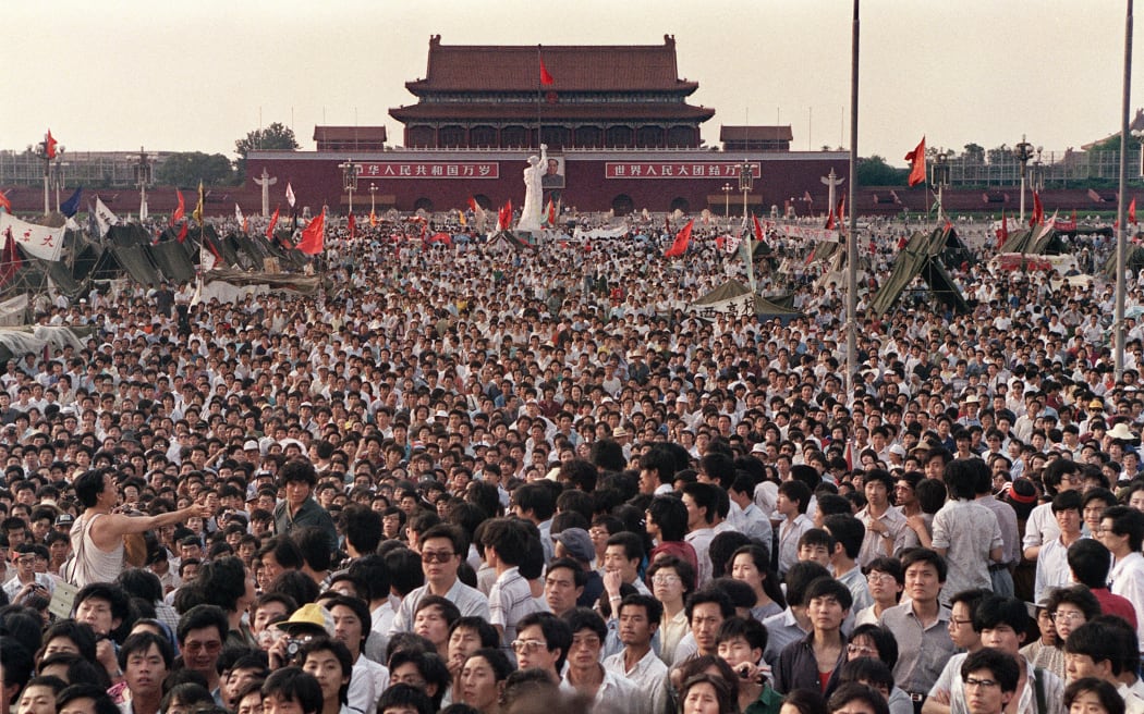 Hundreds of thousands of Chinese gathered to protest on 2 June, 1989 in Tiananmen Square Hundreds. Estimates of how many died in the military crackdown vary from hundreds to thousands.
