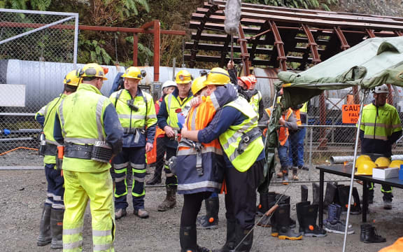 Sonya and Daniel Rockhouse embrace before entering the Pike River drift.
