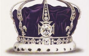 The Koh-i-noor diamond was placed in the centre of the Queen Mother's Crown in 1937.