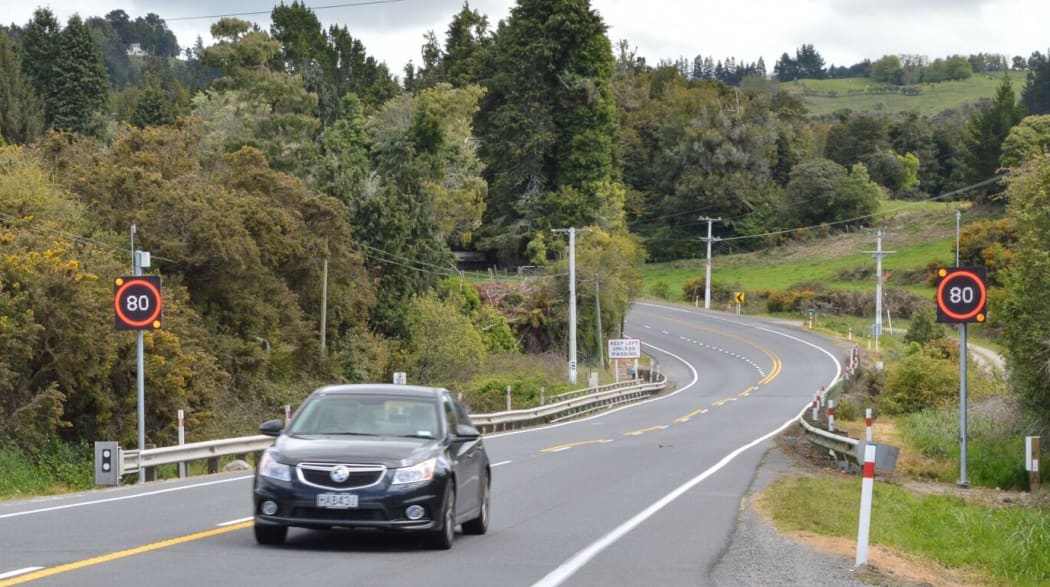 Weather activated speed signs installed on the Kaimai Range.