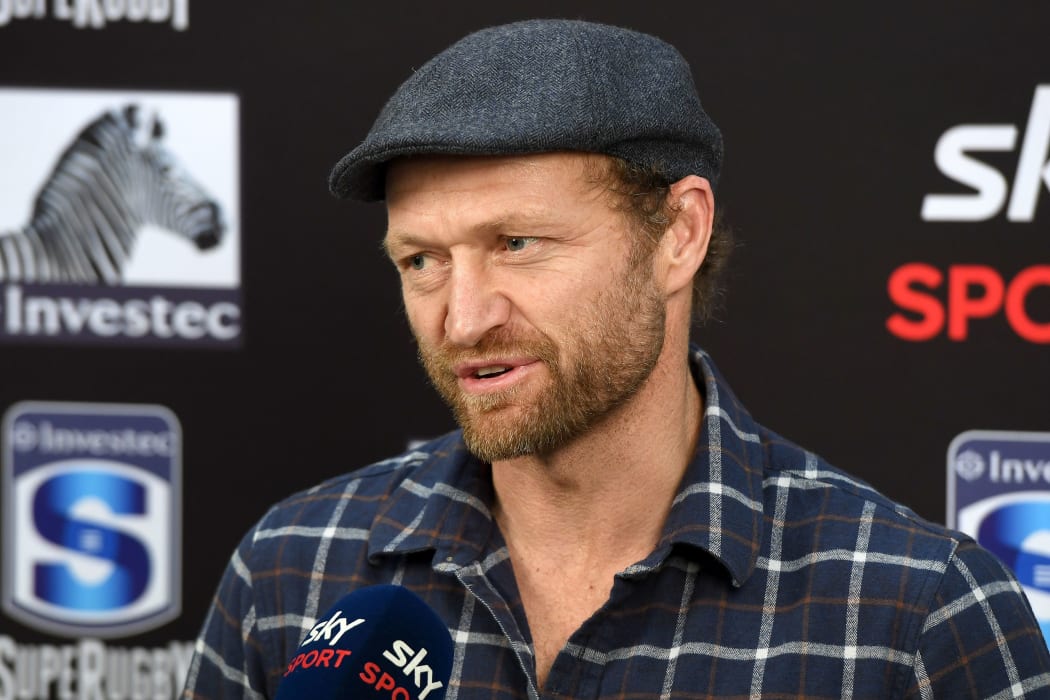 Tony Brown. Highlanders coach.