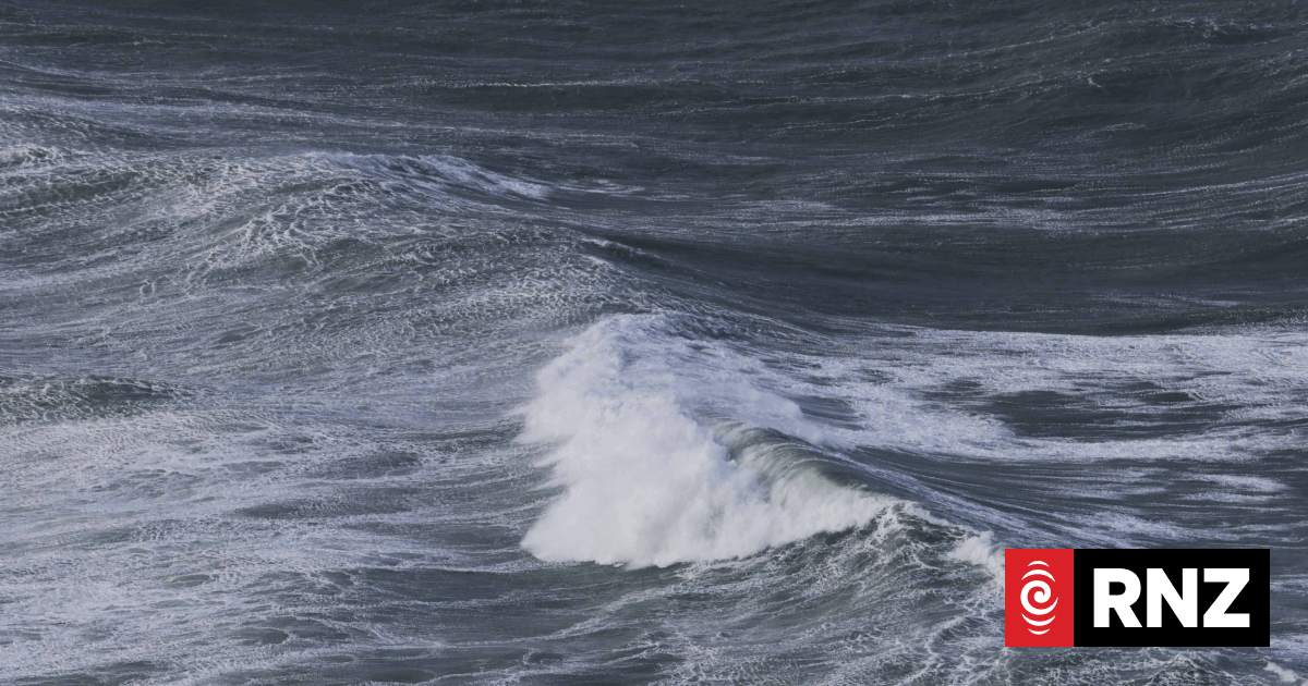 Wellington weather: Clean-up expected to begin, but warning 