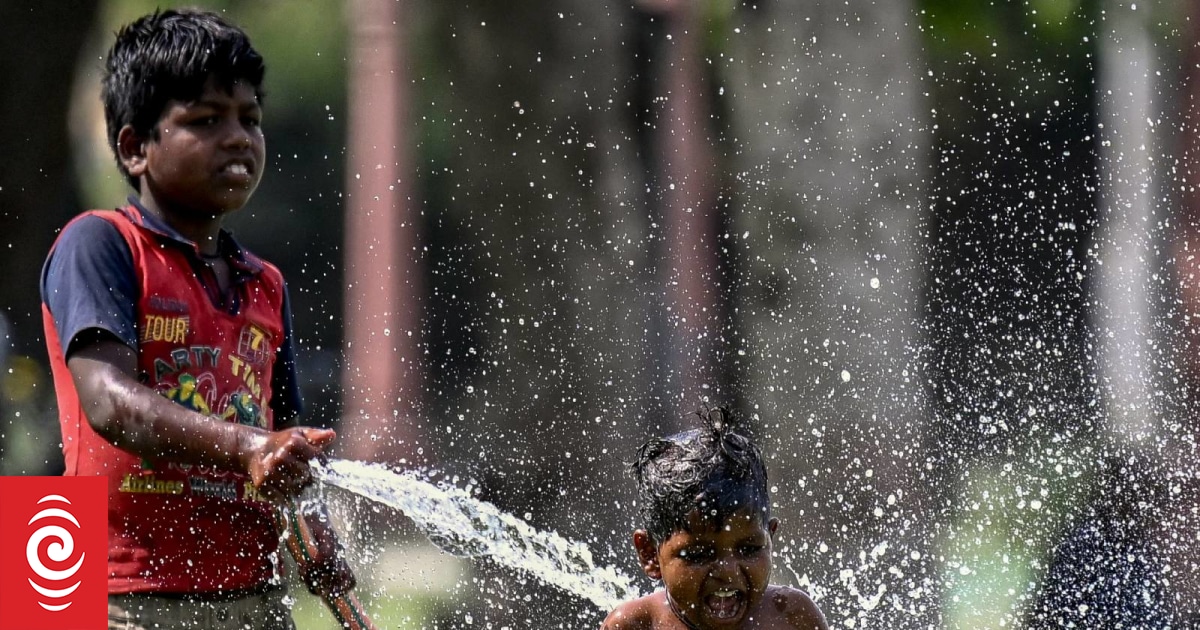 Delhi's record temperature last week was wrong by 3C, India says - Vimarsana News