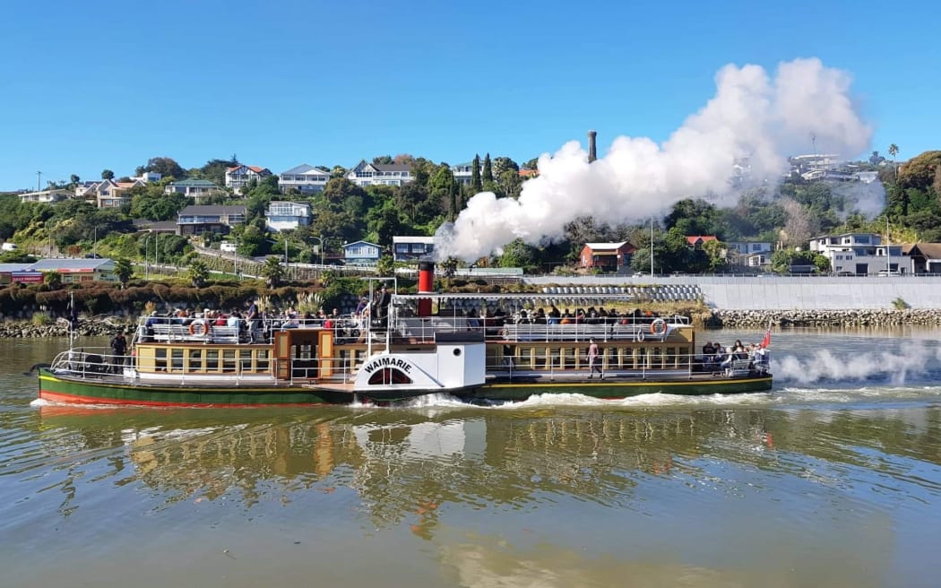 Whanganui and the Waimarie steamer