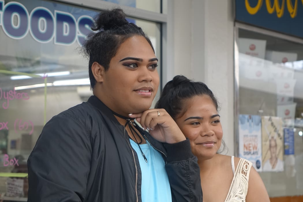 Deborah Faiva and her friend are backing Joseph Parker to win.