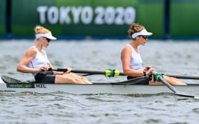Kerri Gowler (R) and Grace Prendergast. New Zealand womens pair, Tokyo.