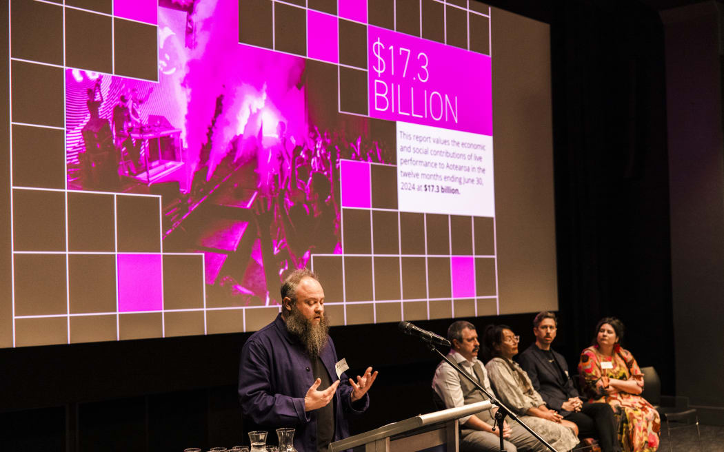 Massey Associate Professor Dave Carter at the National Summit on the Economic and Wellbeing Value of Live Performance in Aotearoa New Zealand