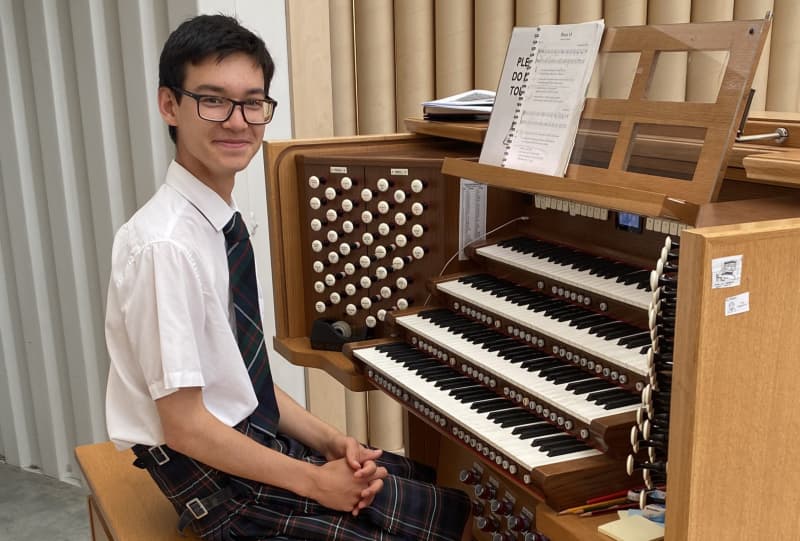 Sea-am Thompson has been awarded a scholarship to Oxford University.