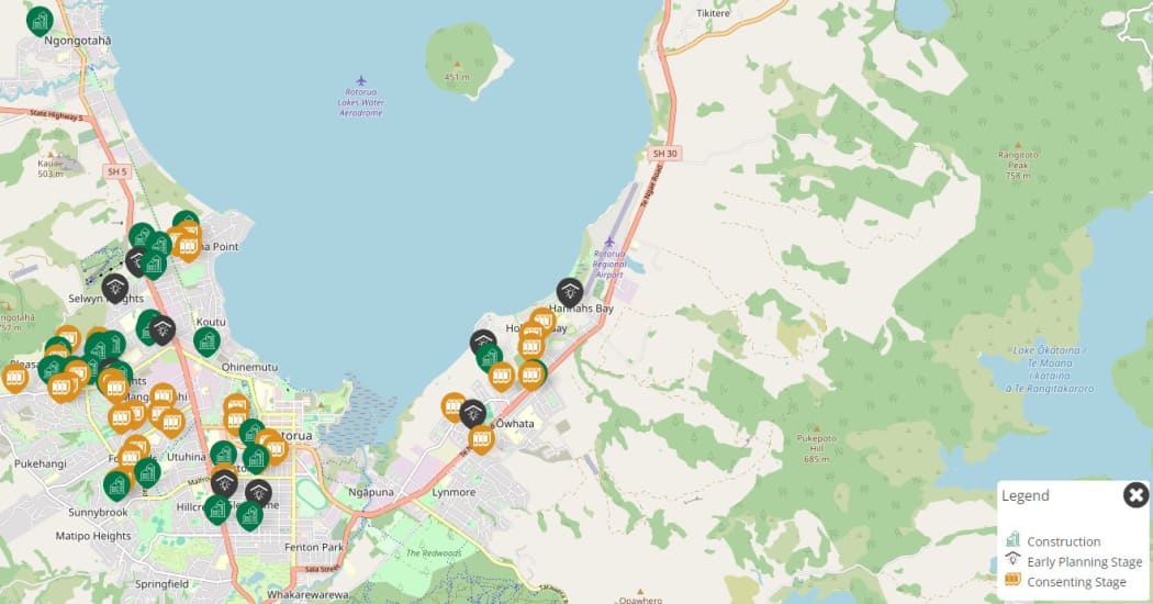 Planned and being-constructed Kāinga Ora properties in Rotorua. Orange projects are in the consenting stage, green ones are being constructed and black ones are in the early planning stage.