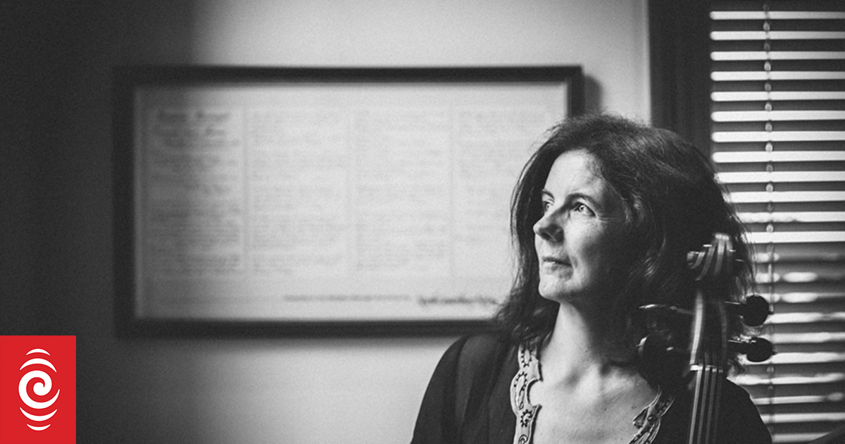 Making music by the waves