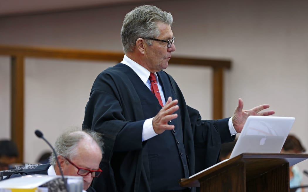 Mark Lundy's Lawyer Ross Burns questions police witness Inspector Ross Grantham