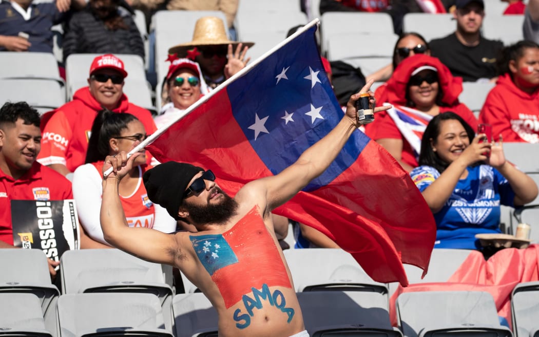 Samoa fan.