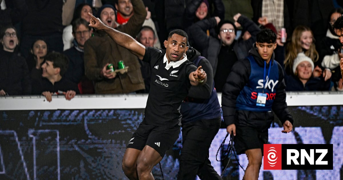 Comeback kid Sevu Reece stars in All Blacks tense win | RNZ