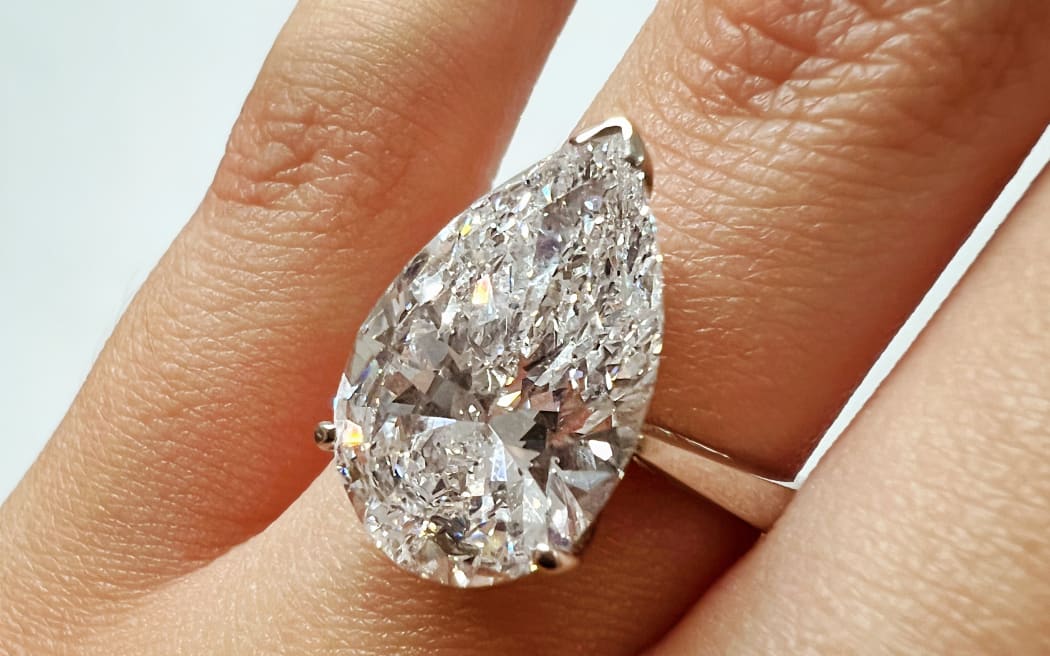 7 ct diamond ring going to auction at Webb's Auction House