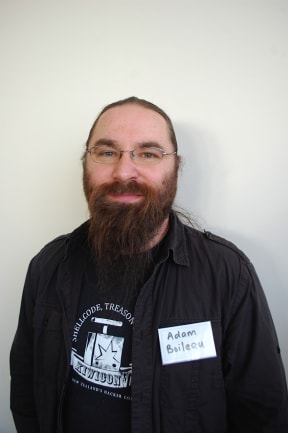 Insomnia Security consultant Adam Boileau says reporters who don't learn about encryption may miss out on scoops.