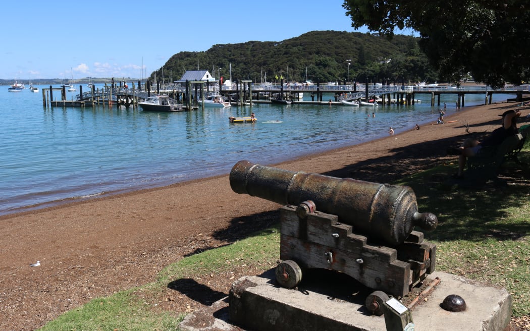 Russell’s historic waterfront.