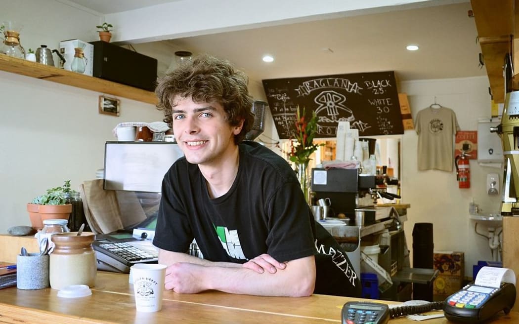 NZ cafe worker