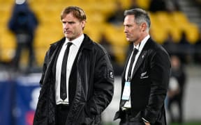 All Blacks coach Scott Robertson (L) and assistant coach Leon MacDonald.