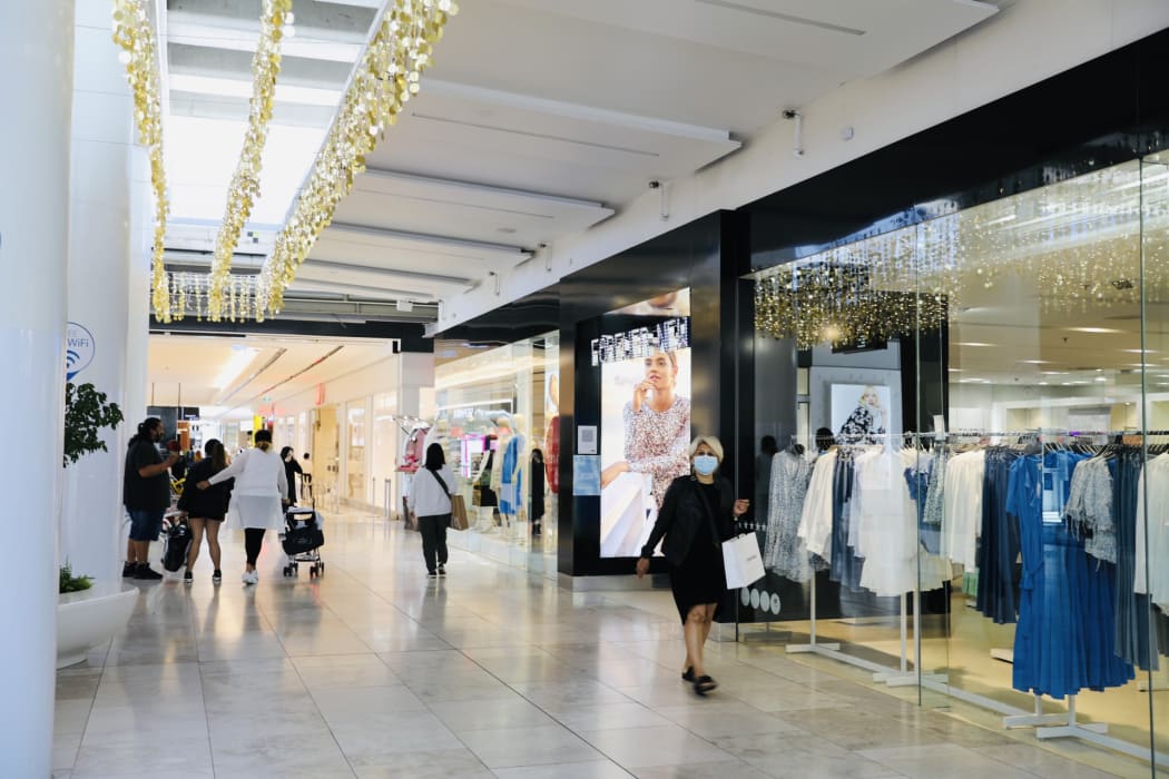 People shopping at Sylvia park keeping social distancing