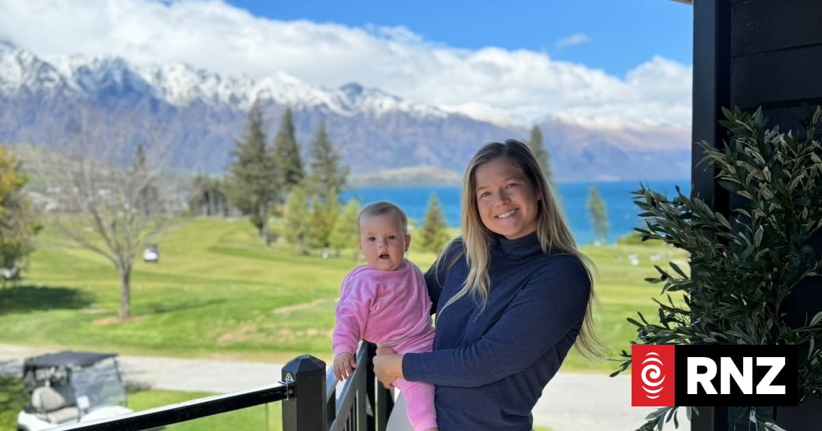 Listen now: Sydney shark attack victim Leah Stewart talks to Kate Rodger